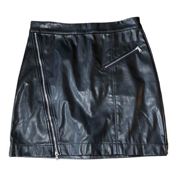 Dynamite Black Vegan Leather Mini Skirt Size Small - Picture 1 of 3